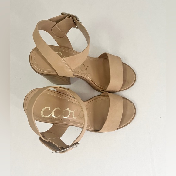 Vici Nude Platform Sandals size 6.5 - Picture 3 of 6